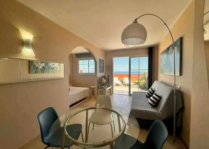 아파트 Silent Sunrise On The Ocean 코스타카르마