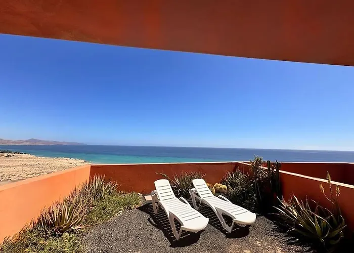 Silent Sunrise On The Ocean 아파트 *