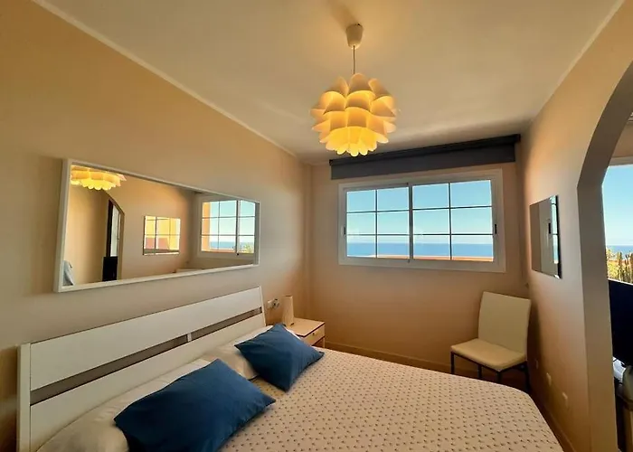 Silent Sunrise On The Ocean *