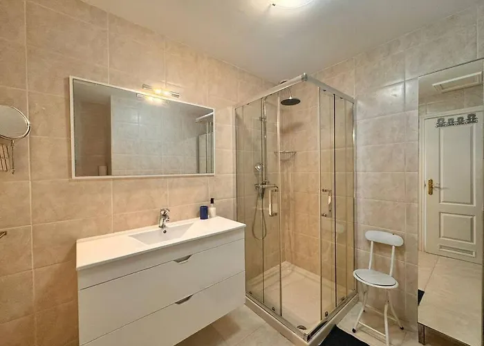 아파트 Silent Sunrise On The Ocean 코스타카르마