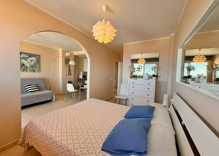 Silent Sunrise On The Ocean *